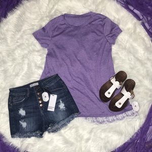 Rounded tunic with lace front bottom